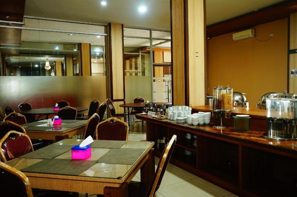 Grand Vella Hotel Pangkal Pinang Zewnętrze zdjęcie